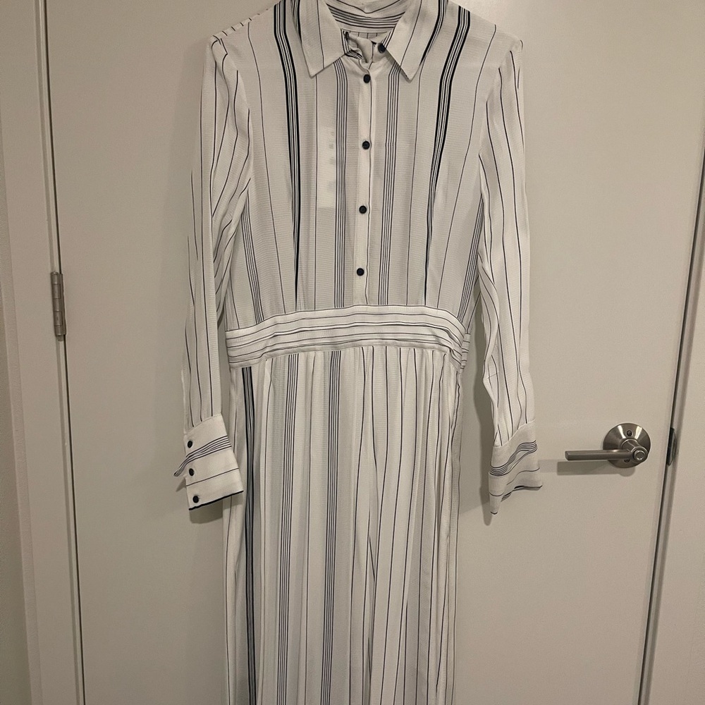 NWT Size Medium Zara White and Black Midi Dress